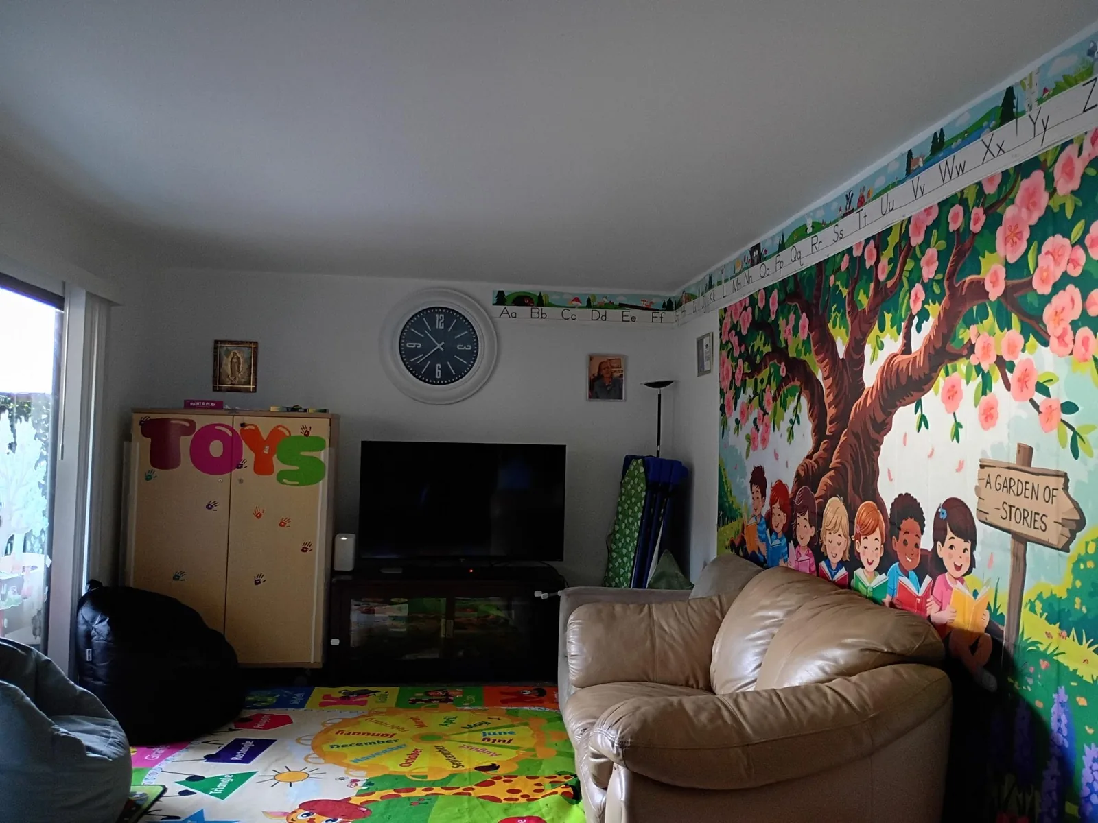 Área interior de juego y aprendizaje